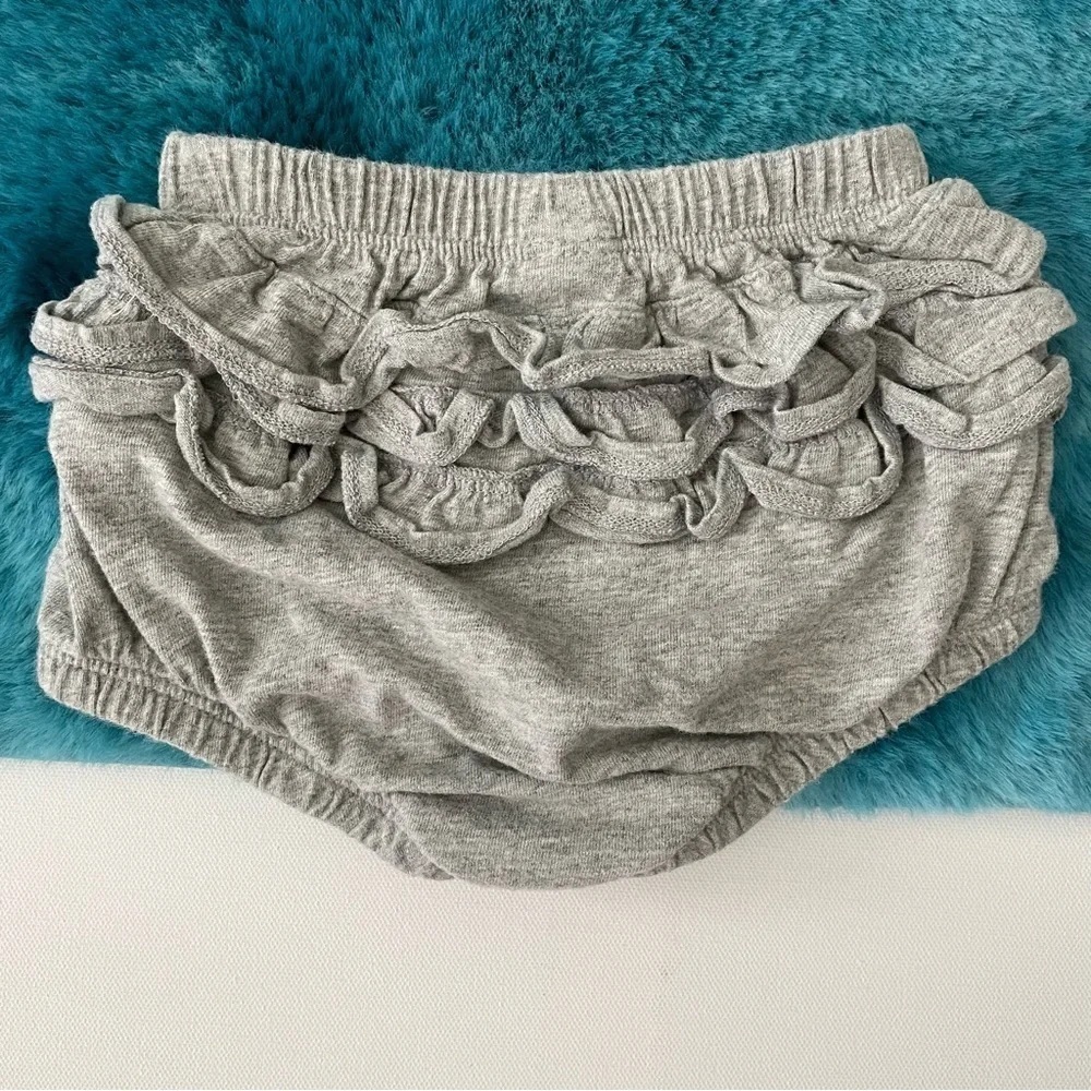 Old Navy Baby Girl Bloomer Size 6-12 Months